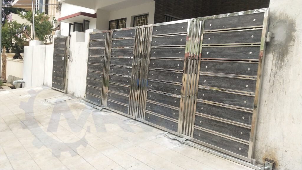 Automatic BI Fold Gate