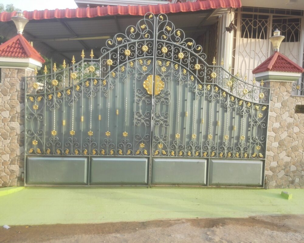iron swing gate