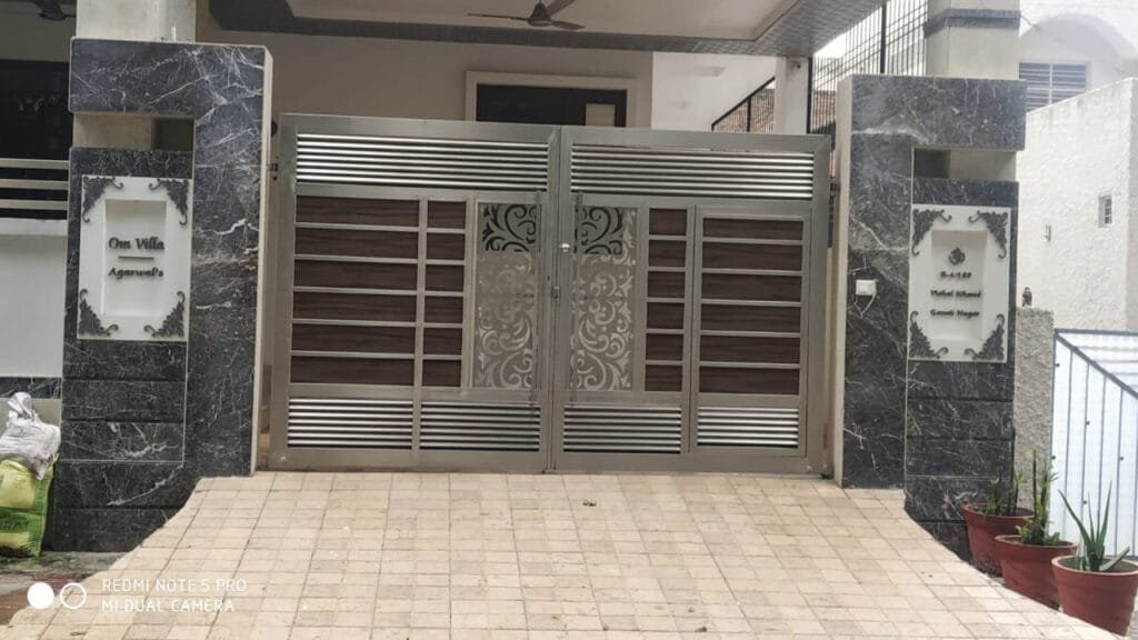 Modern WPC Swing Gates 054