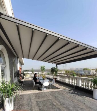 Retractable Shade Canopy