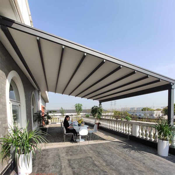Retractable Shade Canopy