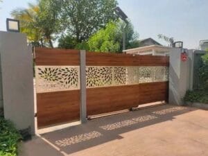 2 Panel Telescopic Gate 1