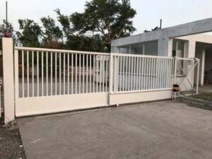 2 Panel Telescopic Gate 3