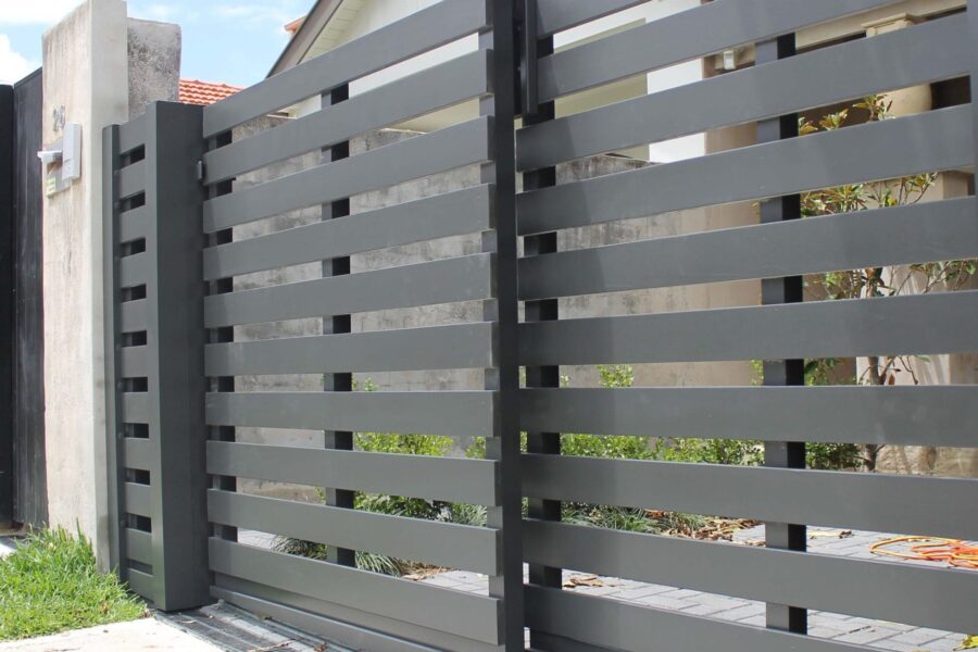 4 Panel Telescopic Gate