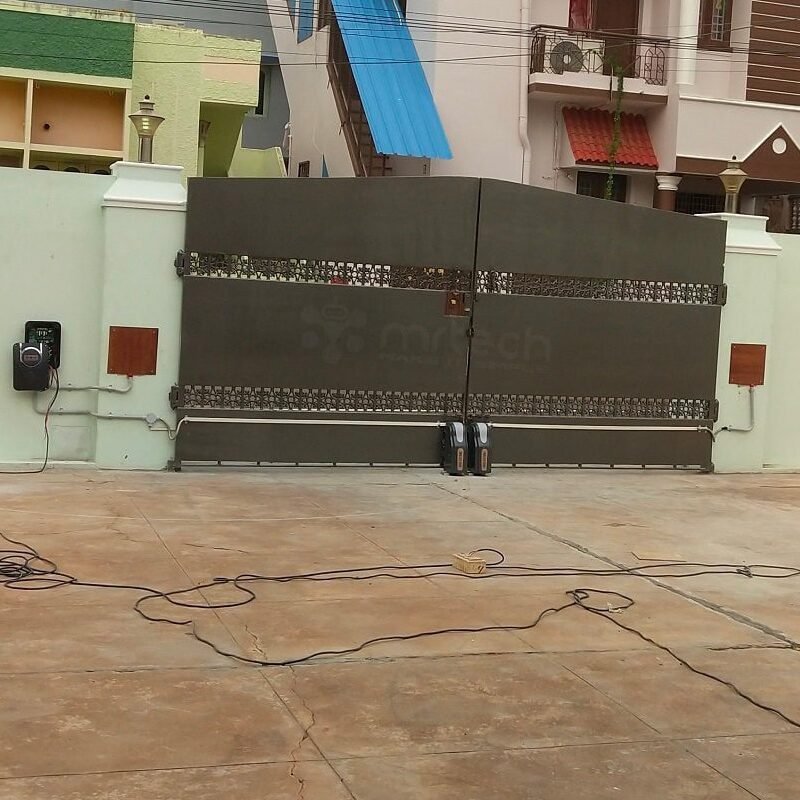 Automatic Swing Gate with Roller Motors Installation from Trichy Automatic Swing Gate Videos