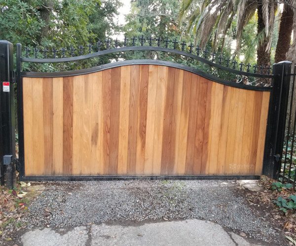 Secure Beautiful Steel Metal Art with Wood Outdoor Gate