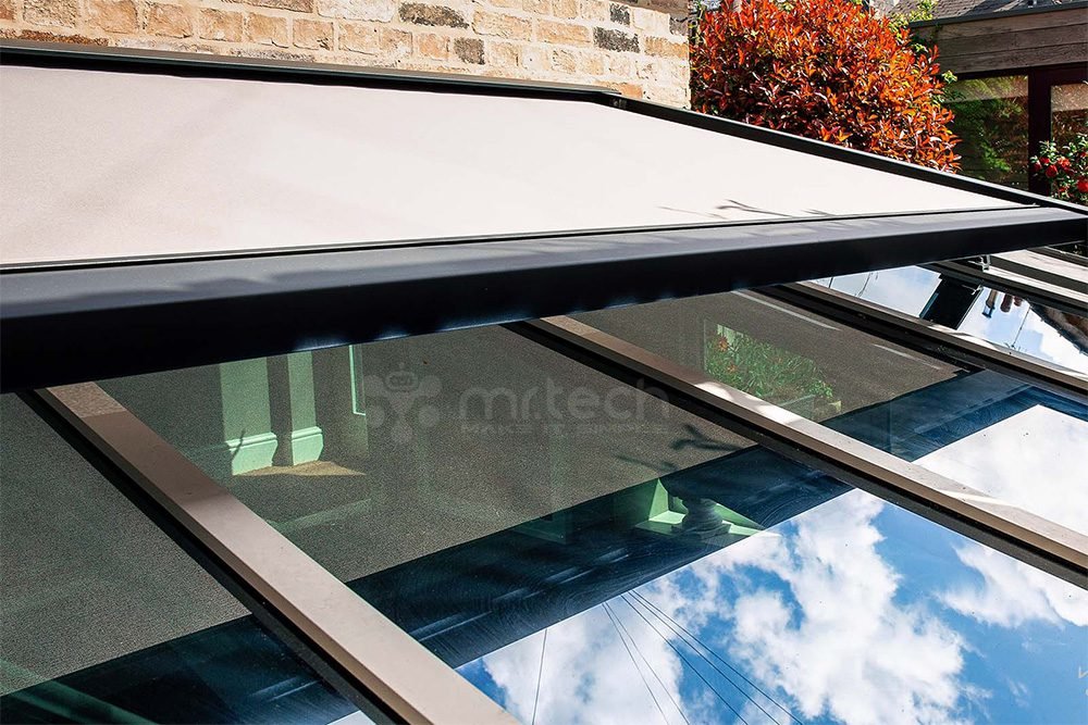 Motorized Auto Retractable Skylight Roof Blind for Outdoor 9