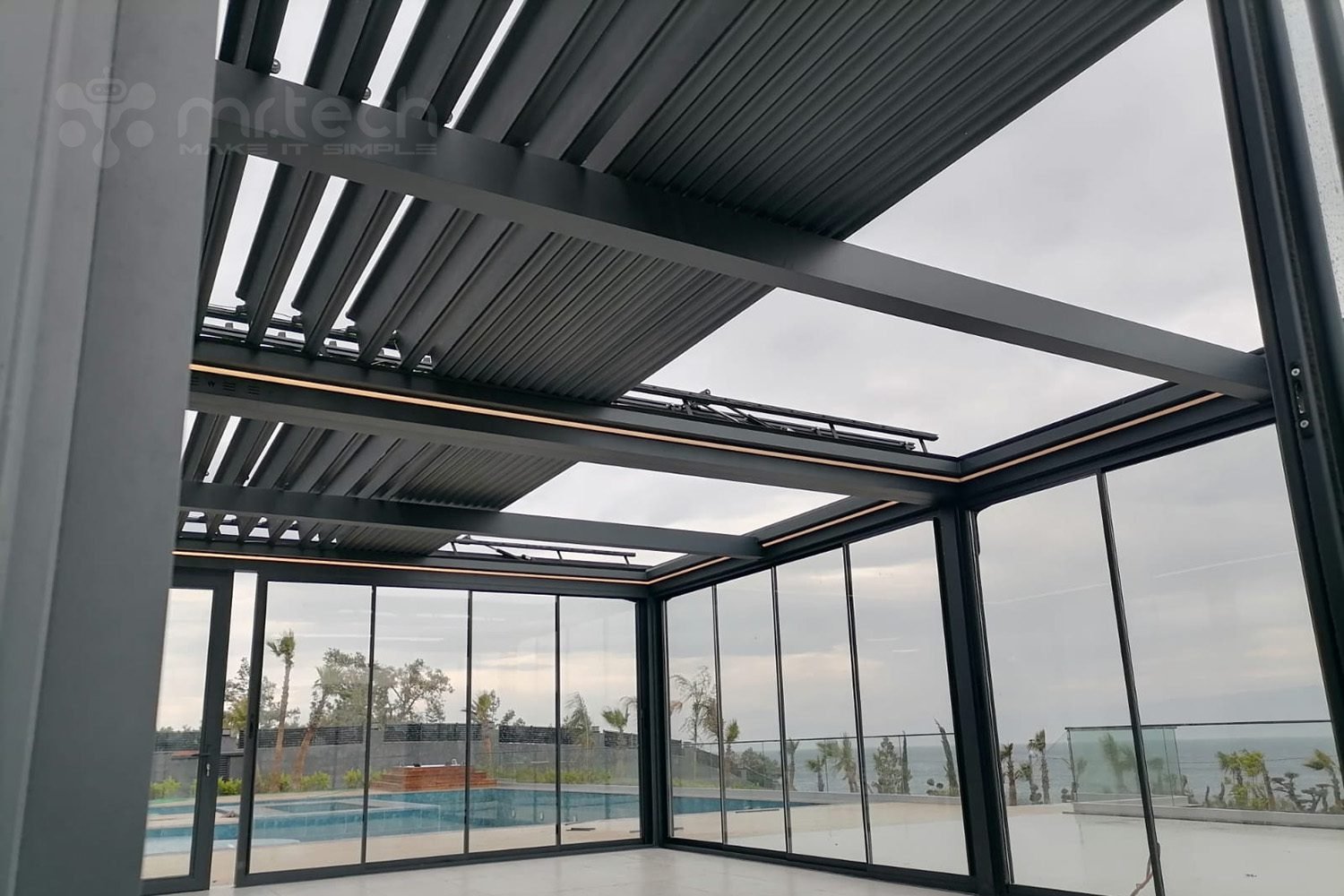 Retractable Louvered Pergola roof system
